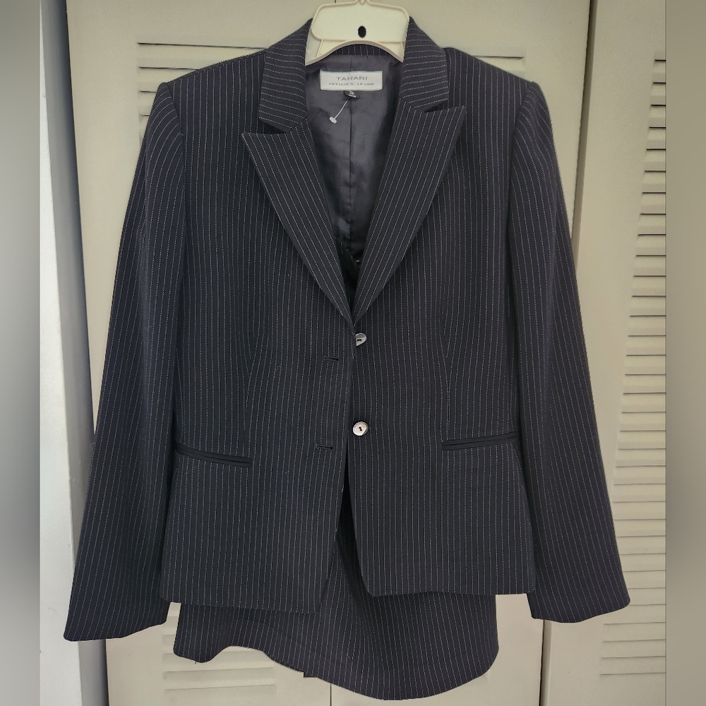 Tahari 2pc Woman's Pinstripe Suit